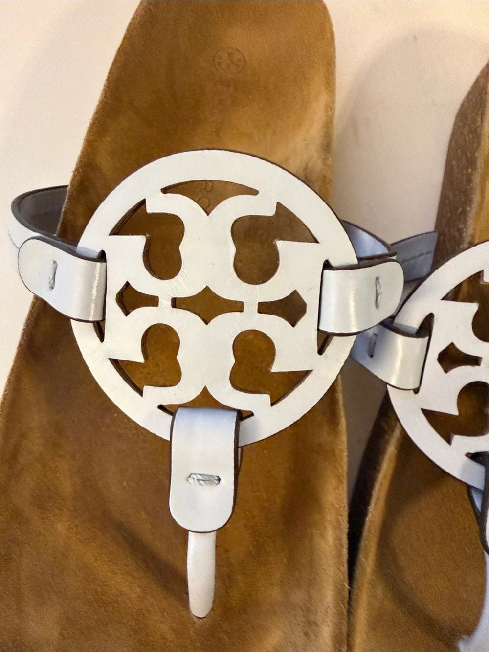 Blue Cloud Tory Burch Logo Circle Thong Sandals
